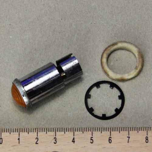 Artikelbild des Artikels “Kühlwasserstandswarnlampe gelb, gebr. mit Filzring und Sicherungsscheibe “
